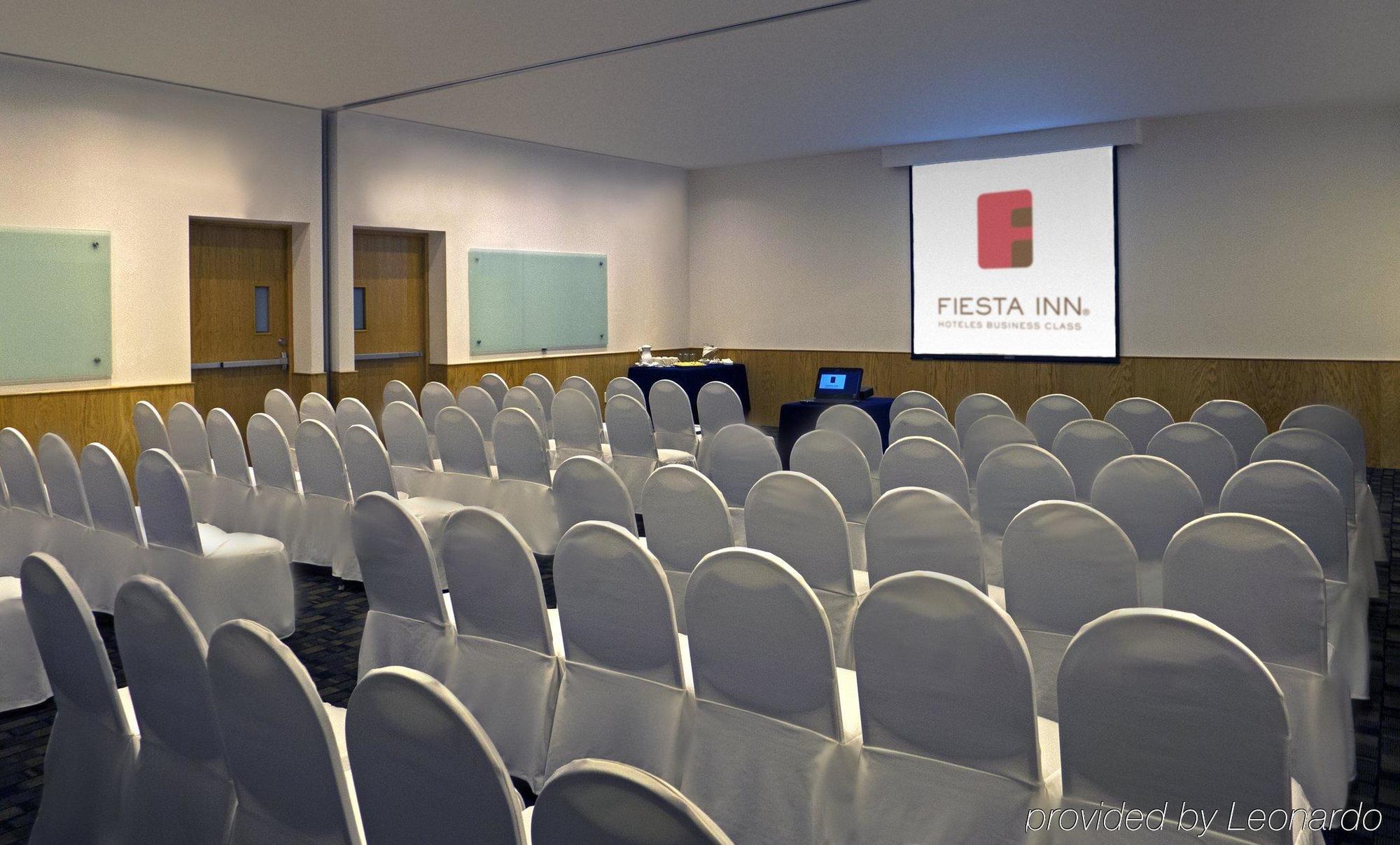 フィエスタ イン レオン ビジネス 写真